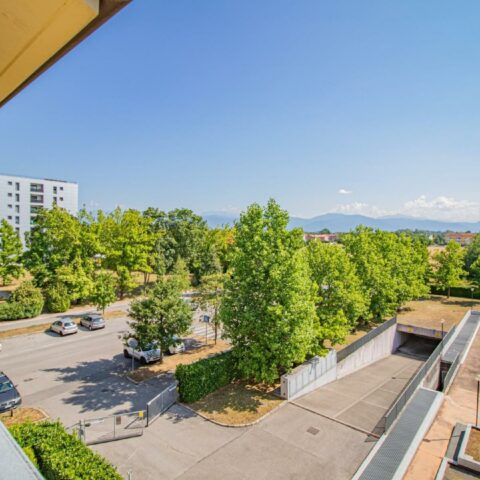 PANORAMICO APPARTAMENTO MONOCAMERA – completo di cantina e garage! Udine