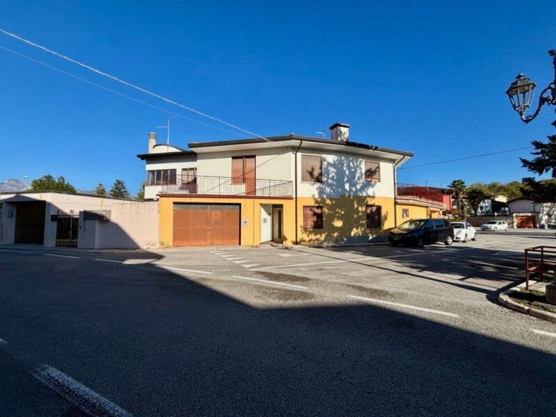 L’APPARTAMENTO BICAMERE CON TERRAZZO E SENZA SPESE DI CONDOMINIO Arba