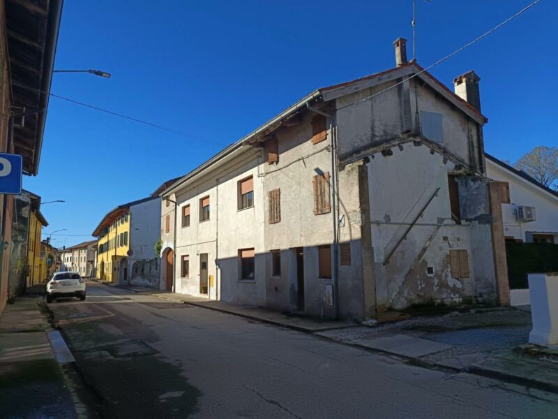 Casa in centro da ristrutturare Ronchis
