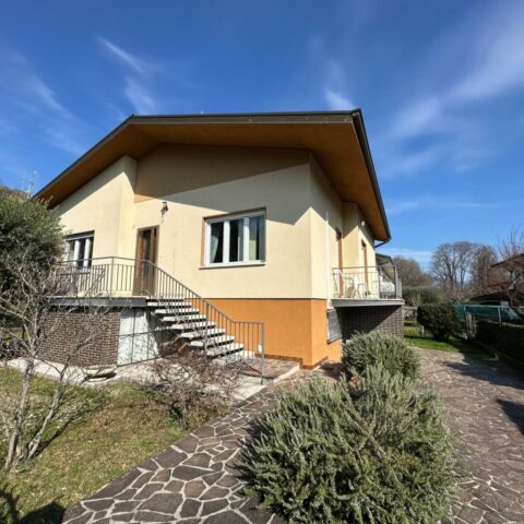 SPAZIOSA VILLA INDIPENDENTE CON GIARDINO E GARAGE DI 56 MQ Gorizia