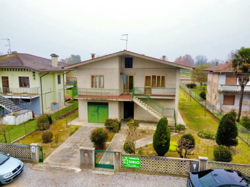 Casa indipendente con ampio giardino recintato Precenicco