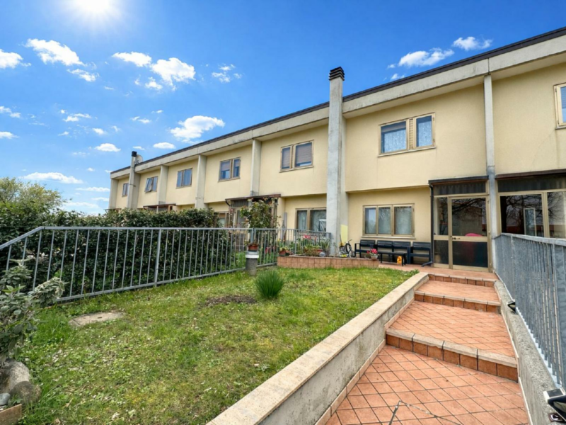 INTROVABILE VILLASCHIERA BICAMERE PRONTA PER LA TUA FAMIGLIA! Pradamano