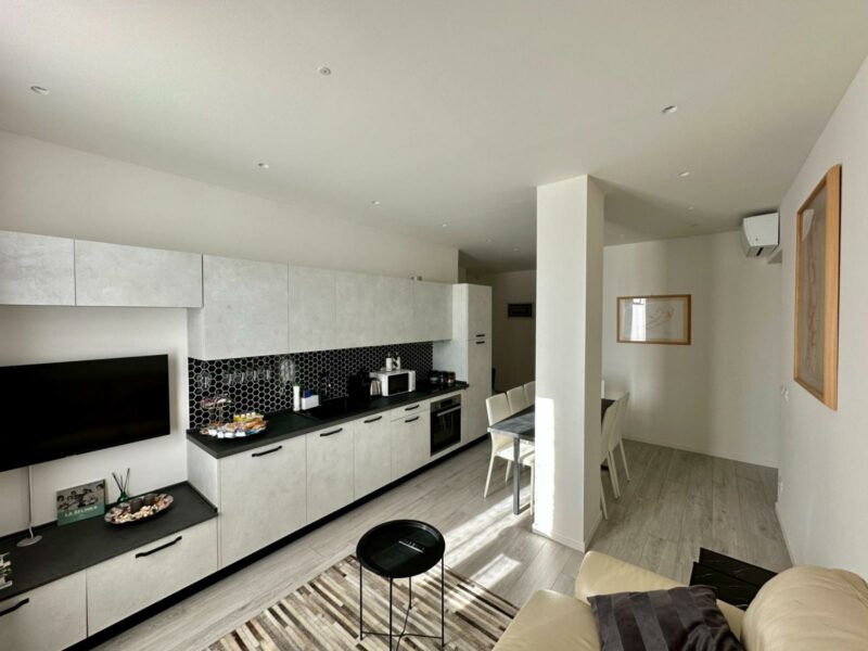 APPARTAMENTO RISTRUTTURATO CON DUE CAMERE DA LETTO CON AFFACCIO SU CORSO ITALIA! Gorizia