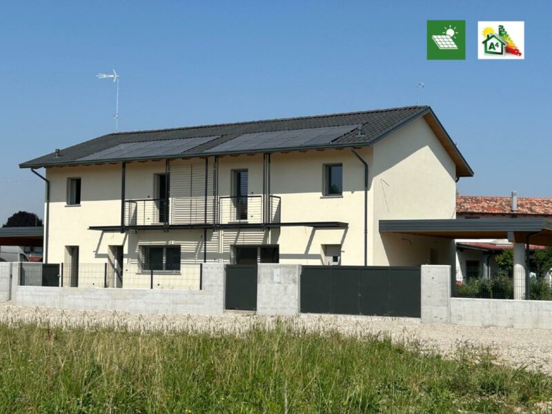 VILLA BIFAMILIARE IN GREZZO AVANZATO – FINITURE A TUA SCELTA Varmo