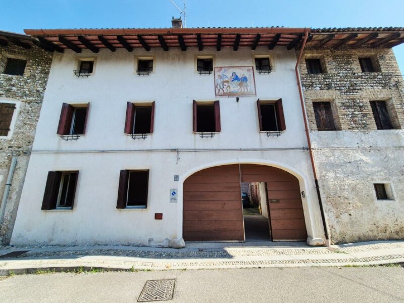 ZOMPICCHIA TIPICA CASA FRIULANA TRICAMERE Codroipo