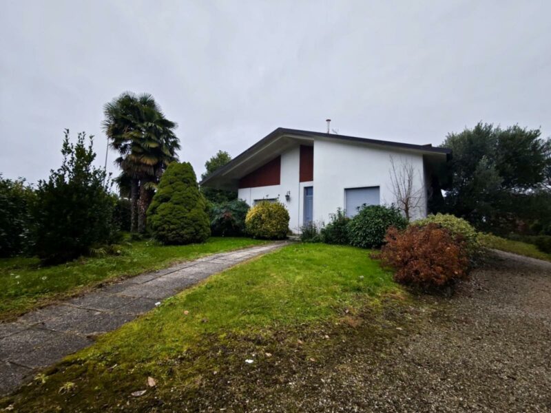 VILLA INDIPENDENTE: eleganza e spazi sopra la media! Casarsa della Delizia