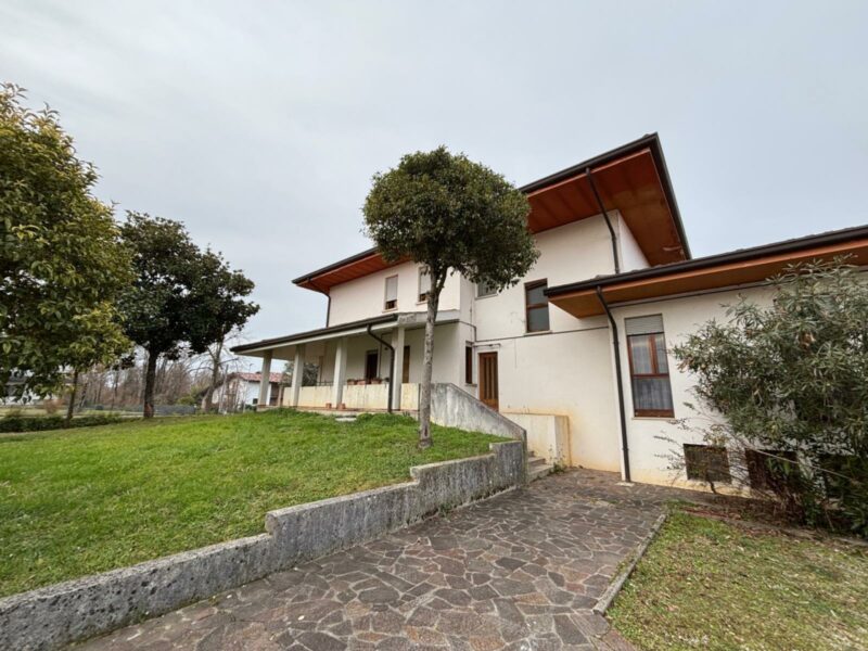 CASA INDIPENDENTE IN CENTRO Porpetto