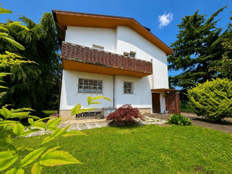 CASA SINGOLA CON GIARDINO CON GIARDINO IN POSIZIONE RICERCATA Udine