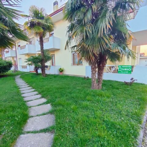 Spazioso appartamento tricamere con cantina e garage Ronchis