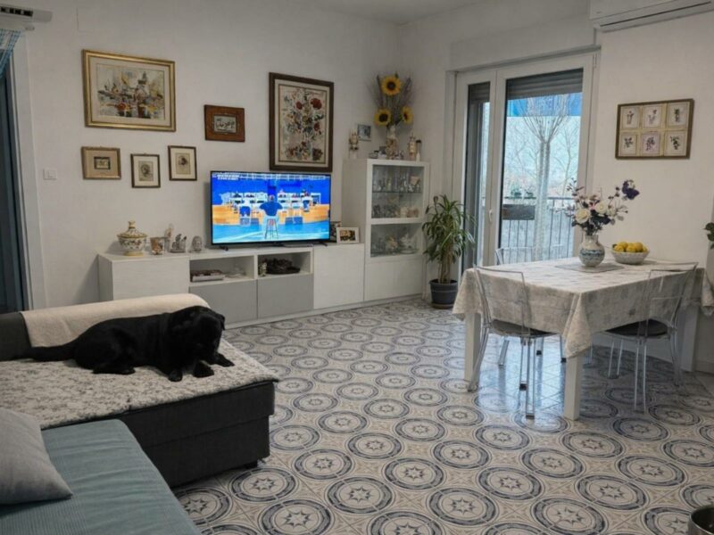 MARINA JULIA: BELLISSIMO APPARTAMENTO BICAMERE CON VISTA PANORAMICA E PARCHEGGIO Monfalcone