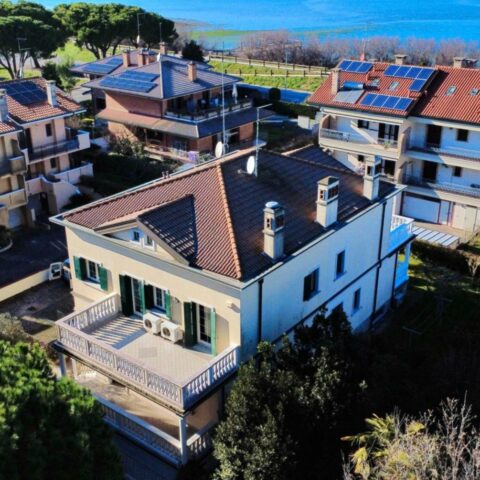 Villa di prestigio tra laguna e mare Lignano Sabbiadoro