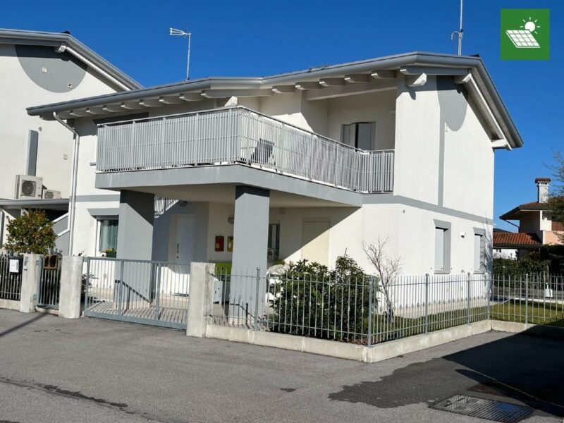 APPARTAMENTO MONOCAMERA DI DESIGN – 96 MQ – ULTIMO PIANO CON TERRAZZO Codroipo