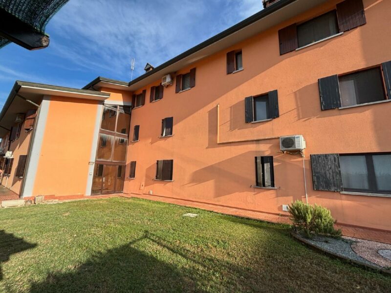 BELLISSIMO TRICAMERE RISTRUTTURATO Torviscosa