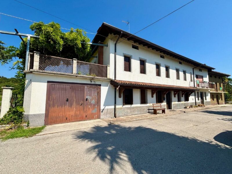 VILLA DI TESTA CON GIARDINO PRIVATO – Spazi, luce e privacy! Pinzano al Tagliamento