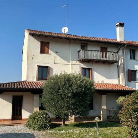 OTTIMA CASA DI TESTA CON GIARDINO – SUBITO ABITABILE! Codroipo