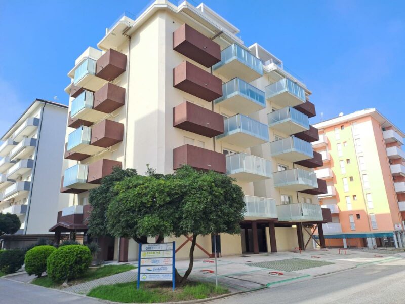 Esclusivo appartamento bicamere vista mare Bibione