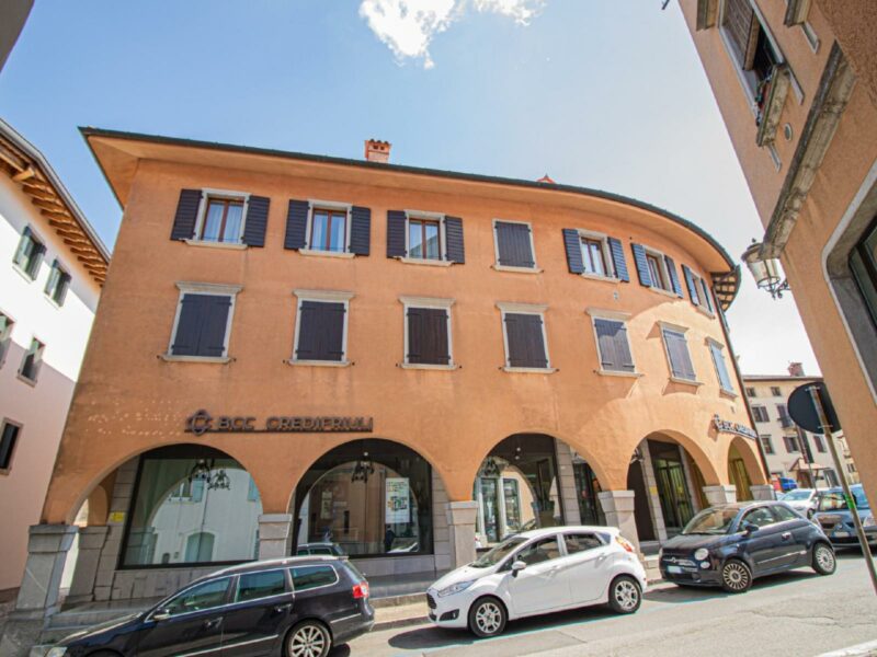 RAFFINATO E SPAZIOSO APPARTAMENTO ULTIMO PIANO BICAMERE CON GARAGE San Daniele del Friuli