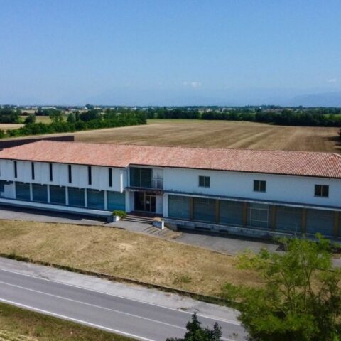 IMMOBILE COMMERCIALE AD ALTO POTENZIALE Pavia di Udine