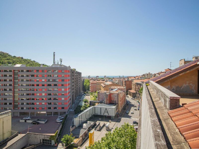 APPARTAMENTO SU DUE LIVELLI CON POSTO AUTO E TERRAZZI PANORAMICI – PIANO ALTO! Trieste
