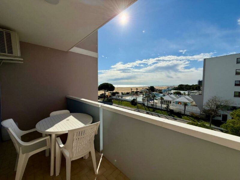 Appartamento monolocale fronte mare con posto auto Bibione