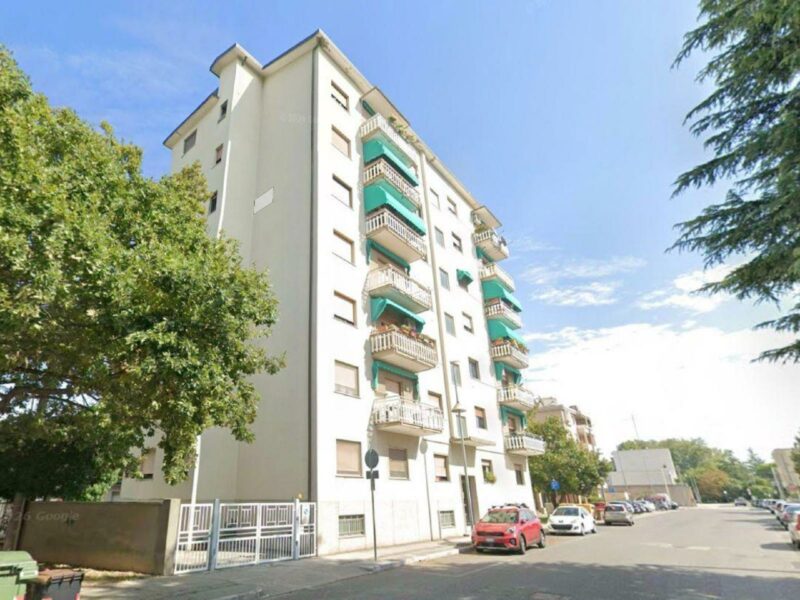 SPAZIOSO APPARTAMENTO CON DUE CAMERE, TERRAZZO e RIPOSTIGLIO – GIA’ A REDDITO Monfalcone