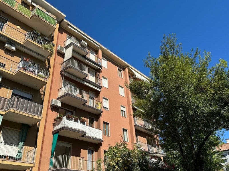 LUMINOSO BICAMERE A DUE PASSI DA CORSO ITALIA Gorizia