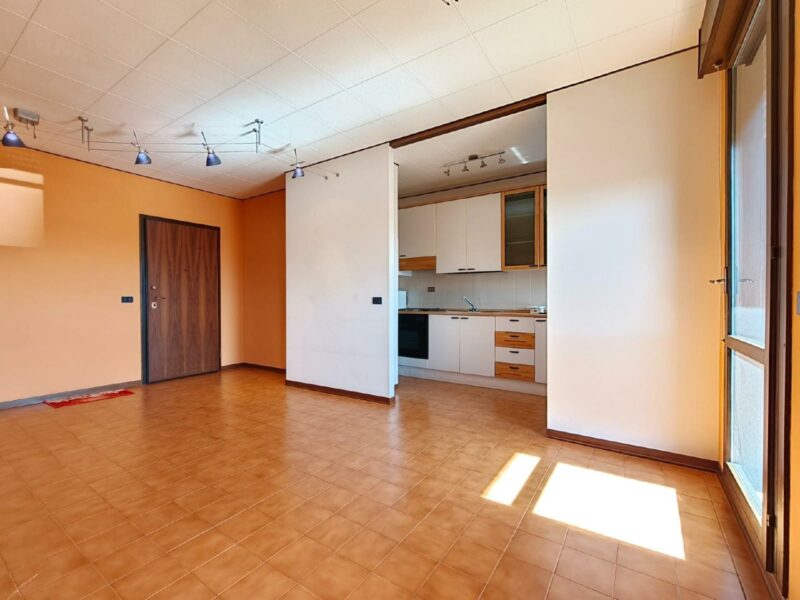 Appartamento panoramico con terrazza solarium esclusiva e vista sui tetti Udine
