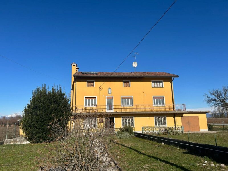 SAN LORENZO CASA INDIPENDENTE TRICAMERE DA VALORIZZARE – GIARDINO Sedegliano