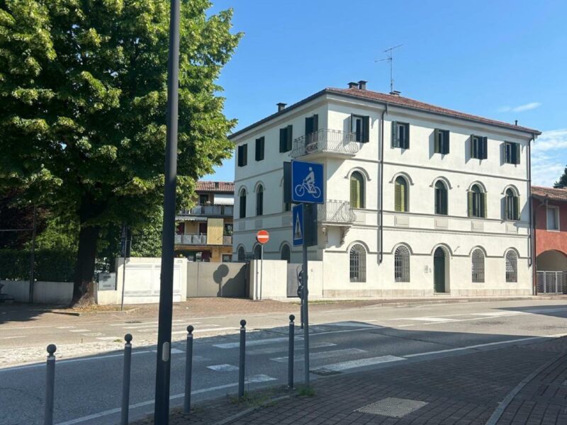 ELEGANTE ULTIMO PIANO CON SOPPALCO E TRAVI A VISTA Casarsa della Delizia