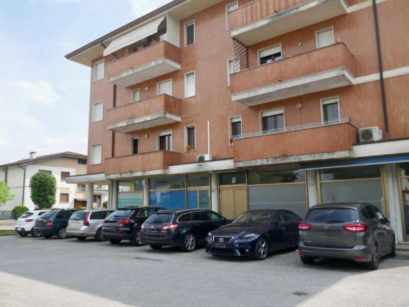LOCALE COMMERCIALE di 75 mq: il tuo nuovo negozio o ufficio! Spilimbergo