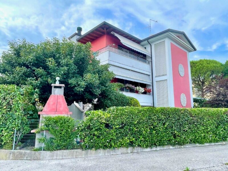 APPARTAMENTO BICAMERE CON GIARDINO, CANTINA E GARAGE San Vito al Tagliamento