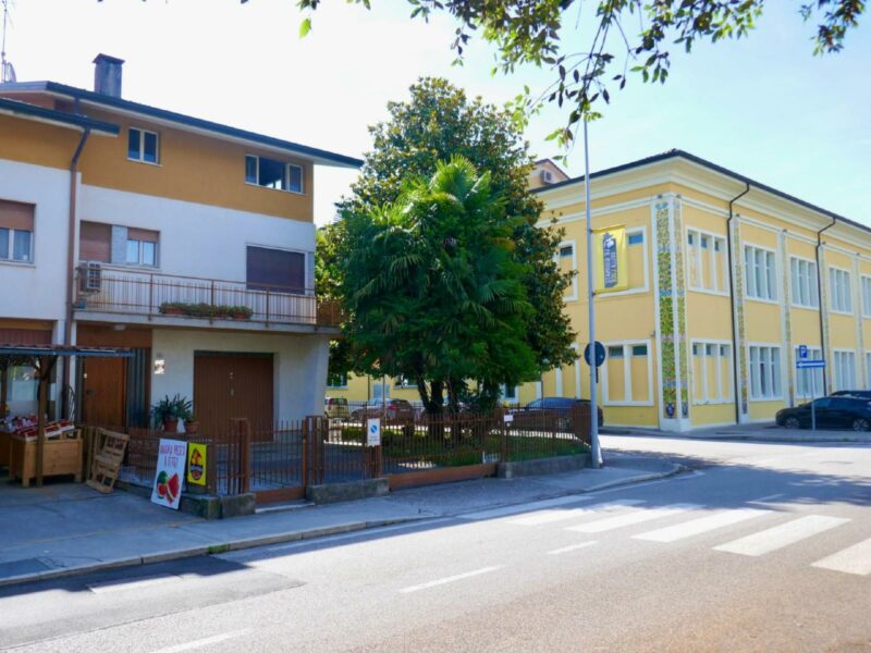 CASA IN BIFAMILIARE TRICAMERE E BISERVIZI: indipendenza, spazio e verde! Spilimbergo