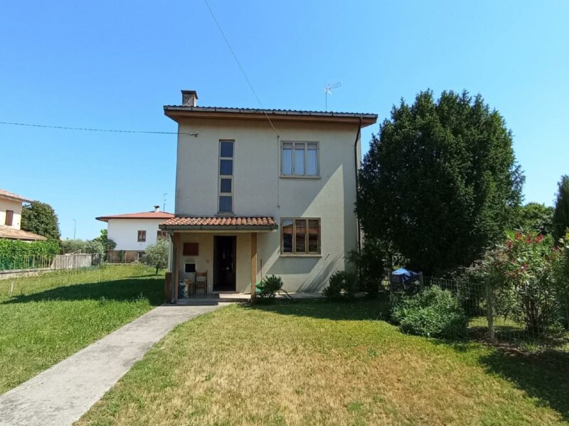 CASA INDIPENDENTE CON GIARDINO PRIVATO Lestizza