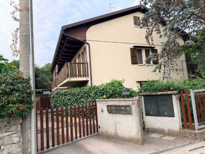 APPARTAMENTO IN DUPLEX CON CAMINETTO, MANSARDA, TERRAZZI E POSTO AUTO Duino Aurisina-Devin Nabrezina