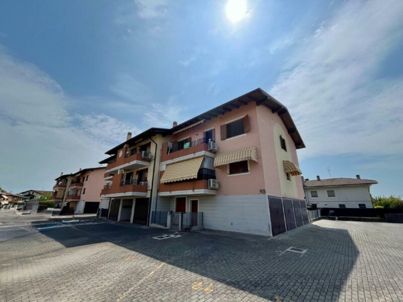 APPARTAMENTO DAI COMODI SPAZI E CON AMPIA SOFFITTA Terzo d’Aquileia
