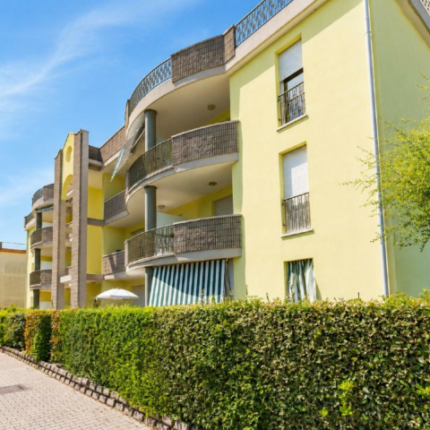 Impeccabile appartamento bilocale in villaggio con piscina Bibione