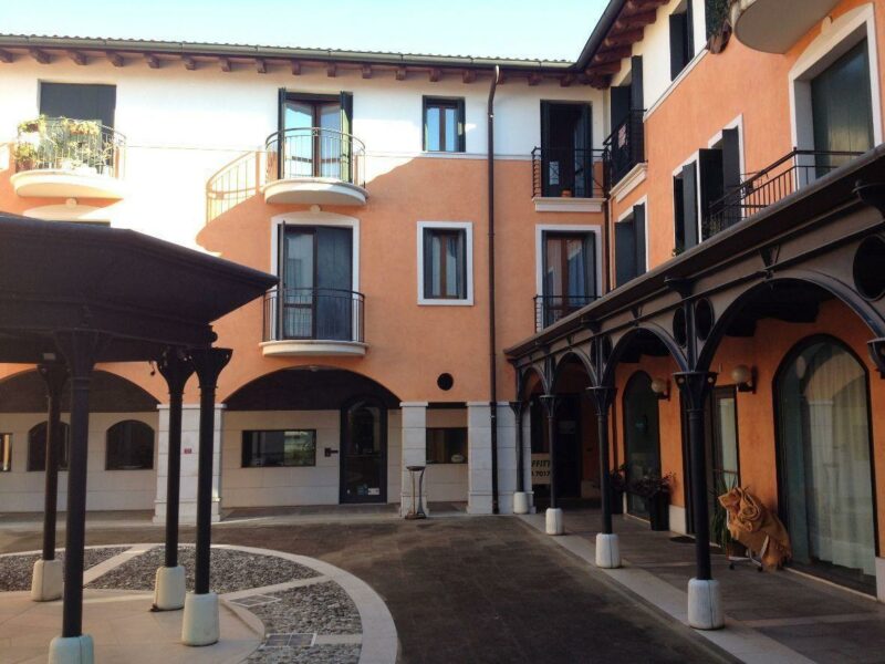 Spazioso ufficio in centro storico a Sacile Sacile