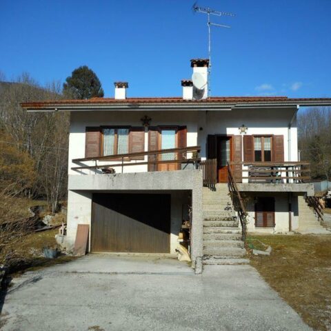 CASA PLURICAMERE: indipendenza e panorama a pochi passi dalle grotte! Clauzetto