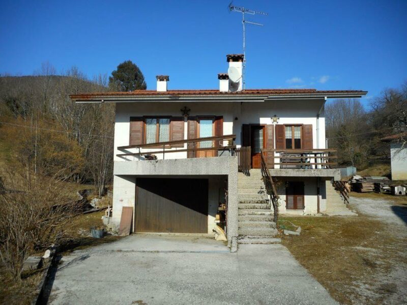 CASA PLURICAMERE: indipendenza e panorama a pochi passi dalle grotte! Clauzetto