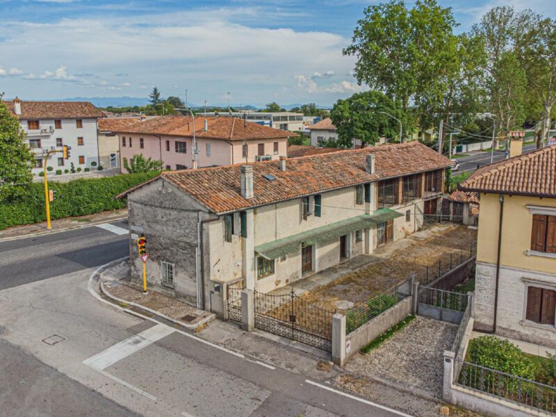 Casa friulana d’epoca – grandi spazi da reinventare Udine
