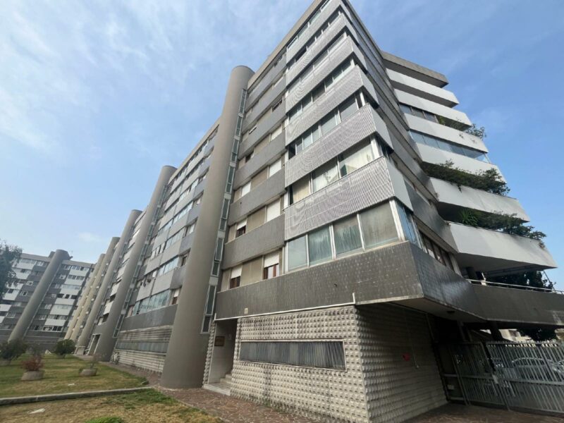 COMODO TRICAMERE CON TERRAZZO E VISTA PANORAMICA Udine