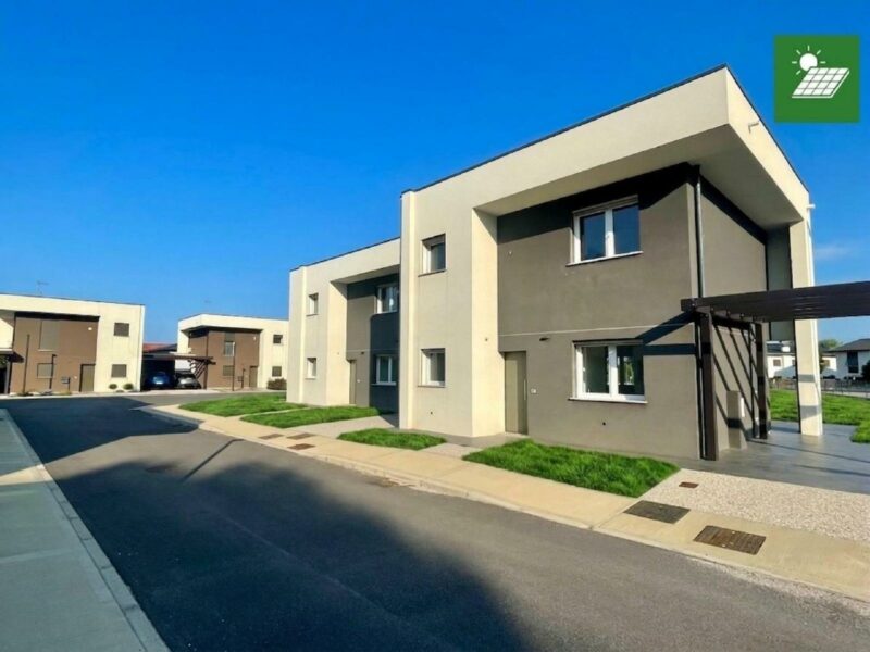 IL PIACERE DI VIVERE IL FUTURO, OGGI: CASA TRICAMERE CON GIARDINO Mortegliano