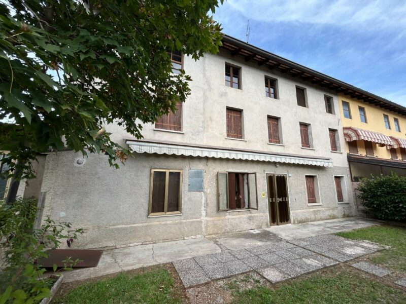 AMPIA CASA TRICAMERE INDIPENDENTE CON GIARDINO Talmassons