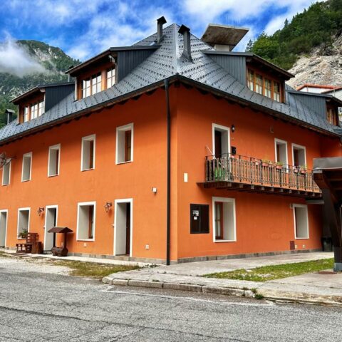 ACCOGLIENTE BICAMERE CON GARAGE IN RECENTE RESIDENCE Tarvisio
