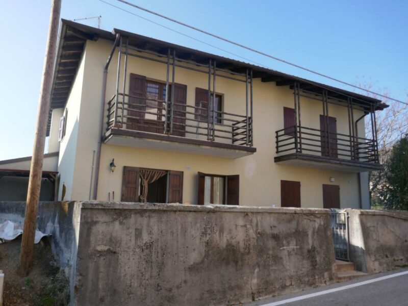 CASA BICAMERE – Comfort, panorama e tranquillità a Oltrerugo Castelnovo del Friuli