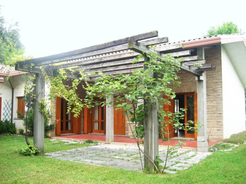 Villa tricamere con parco Cordovado