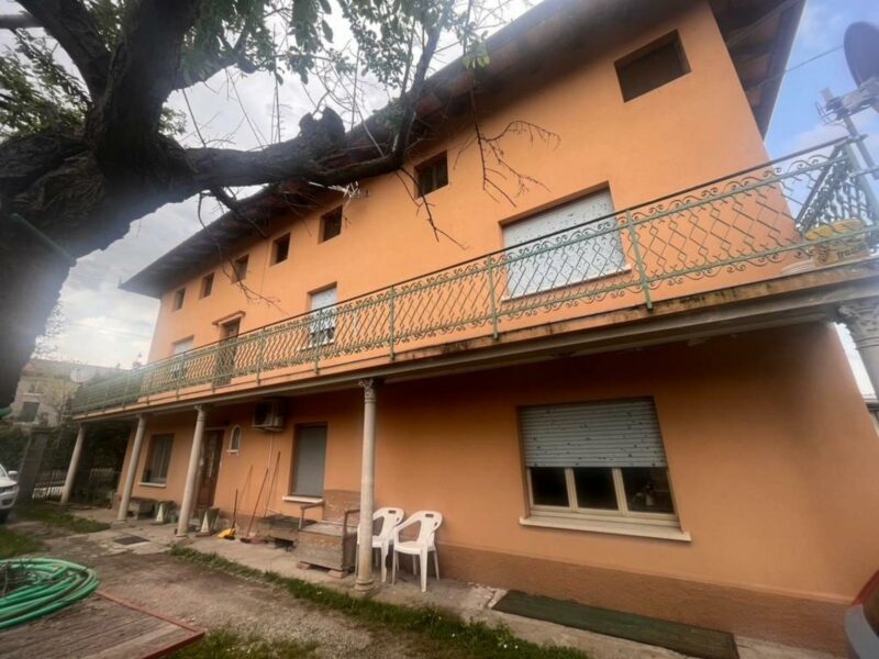 CASA TIPICA FRIULANA CON GIARDINO E DIPENDENZE – FR. PANTIANICCO Mereto di Tomba