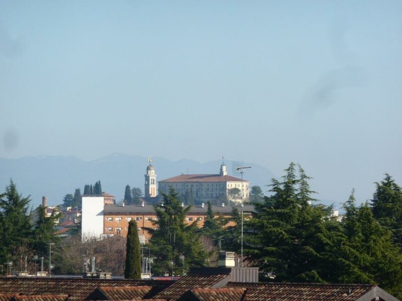 Appartamento bicamere panoramicissimo Udine